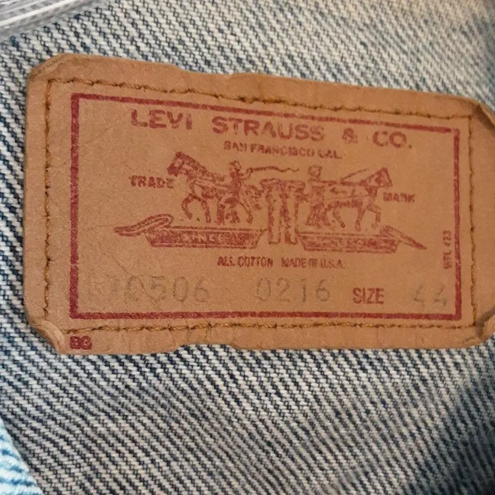 Levis VINTAGE Denim 70506 0216 Trucker Jacket Little e Distressed Made USA 44 - Picture 4 of 11